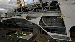 Techo arrancado del pabellón O2 Arena de Londres, Reino Unido