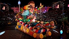 Karneval 2022: Der "König der Tiere" zieht mit einer bunten Parade durch Nizza