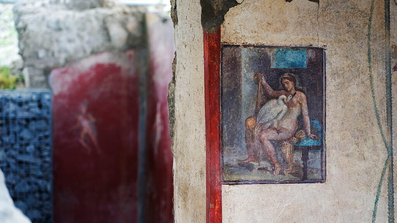 El fresco 'Leda y el cisne' en una estancia de Pompeya, Italia 18/2/2022