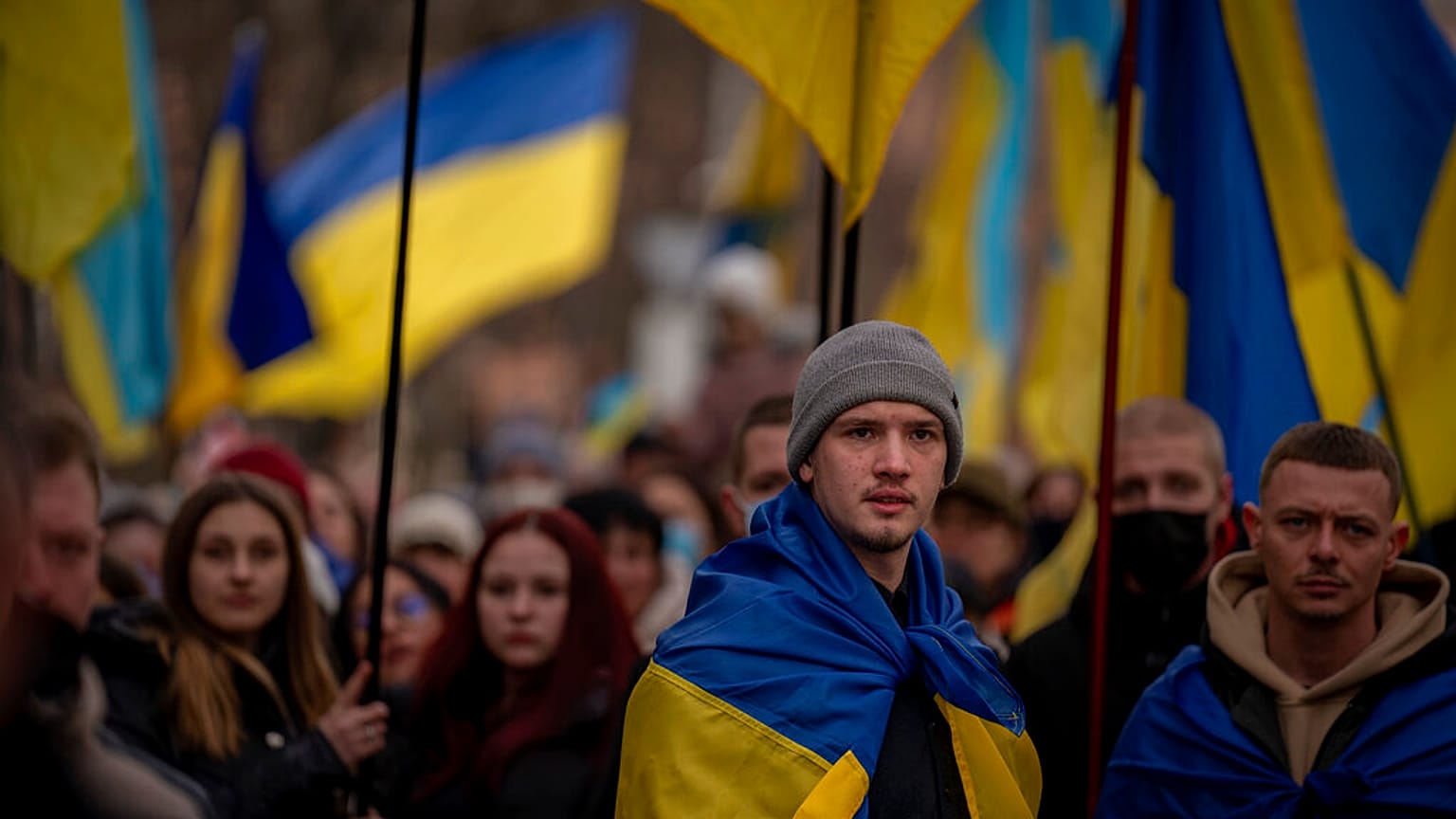 Demonstrálók február 20-án Ogyesszában, Ukrajnában