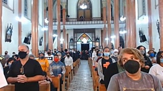 Un momento della Messa di commemorazione per le vittime.
