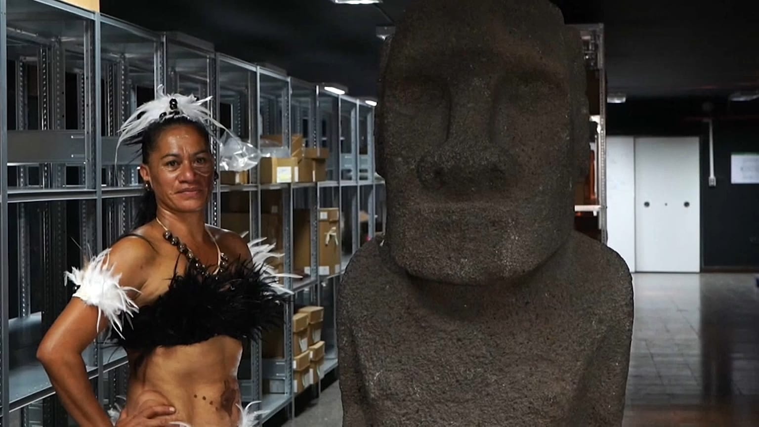 Estátua Moai regressa a casa