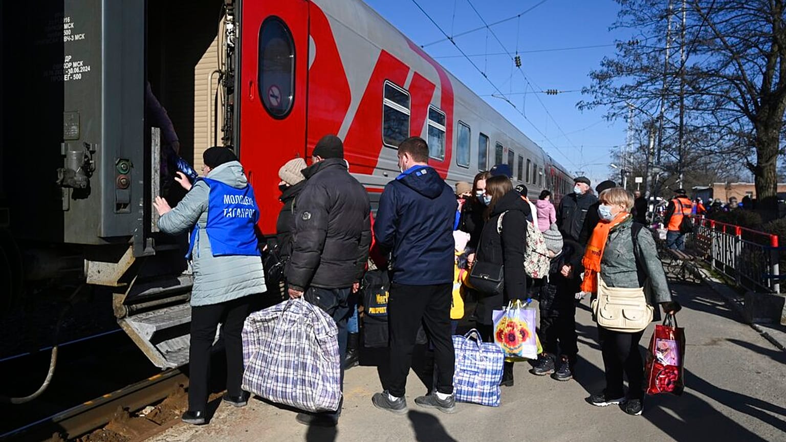 Donetsk ve Luhansk'ta halkı Rusya'da geçici evlere naklediliyor