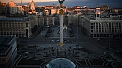 Unabhängigkeitsdenkmal bei Sonnenaufgang im Zentrum von Kiew.
