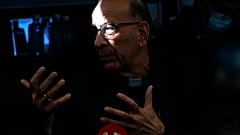 El presidente de la Conferencia Episcopal Española, el cardenal Juan José Omella, habla durante una rueda de prensa en Madrid