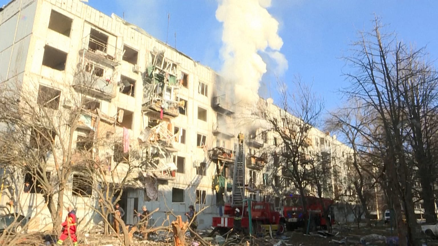 Ukraine: residential buildings shelled 