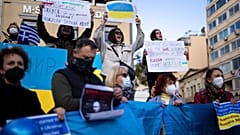 Στιγμιότυπο από τη συγκέντρωση διαμαρτυρίας στην Αθήνα