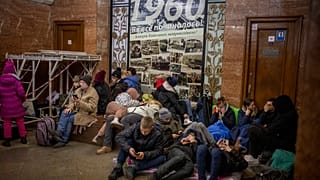 Киевский метрополитен стал бомбоубежищем. 