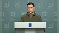 El presidente Volodímir Zelenski durante su discurso del viernes 25 de febrero