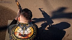 Azov Taburu Ukraynalı sivillere eğitim veriyor