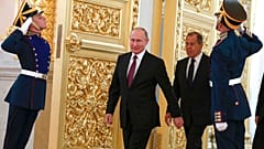 ABD yaptırımları Rusya Devlet Başkanı Vladimir Putin, Dışişleri Bakanı Sergey Lavrov ve Putin'e yakın olduğu düşünülen isimleri hedef alıyor