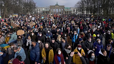 Approximately 100,000 people attend a pro-Ukraine protest rally in Berlin