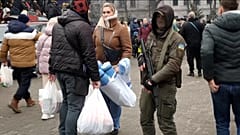 Dnipro, Südostukraine: Melden zum Kriegsdienst