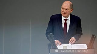 Bundeskanzler Scholz bei seiner Regierungserklärung am Sonntag