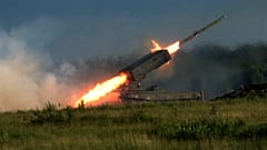 TOS-1 çok namlulu roketatar sistemi