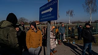 Savaşmak için ülkelerine geri dönen Ukraynanılar