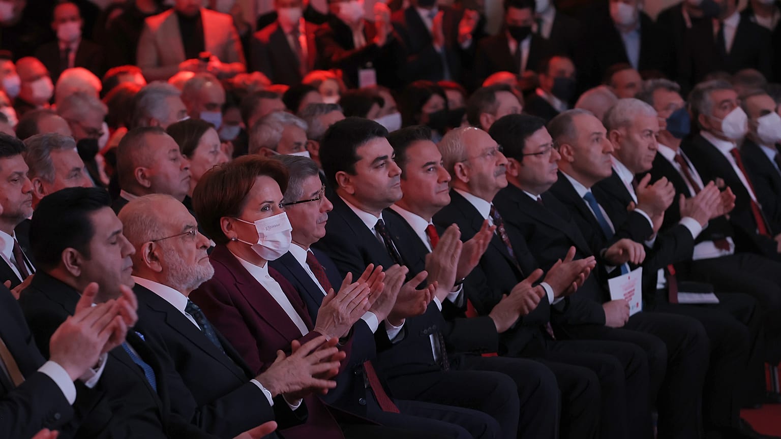 Güçlendirilmiş parlamenter sistem açıklanıyor