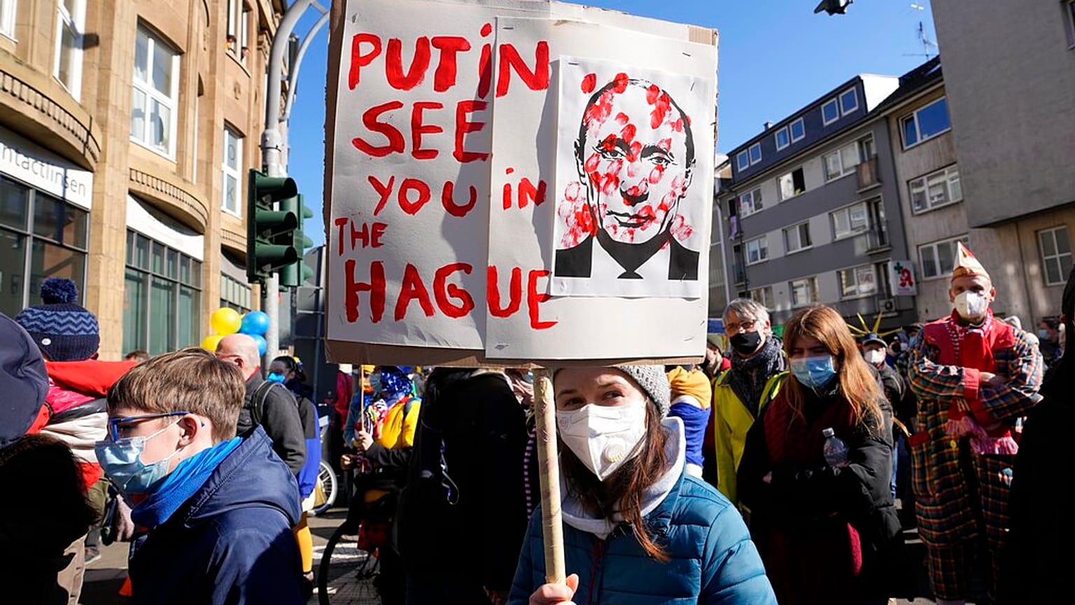 Protest für die Ukraine am Rosenmontag in Köln