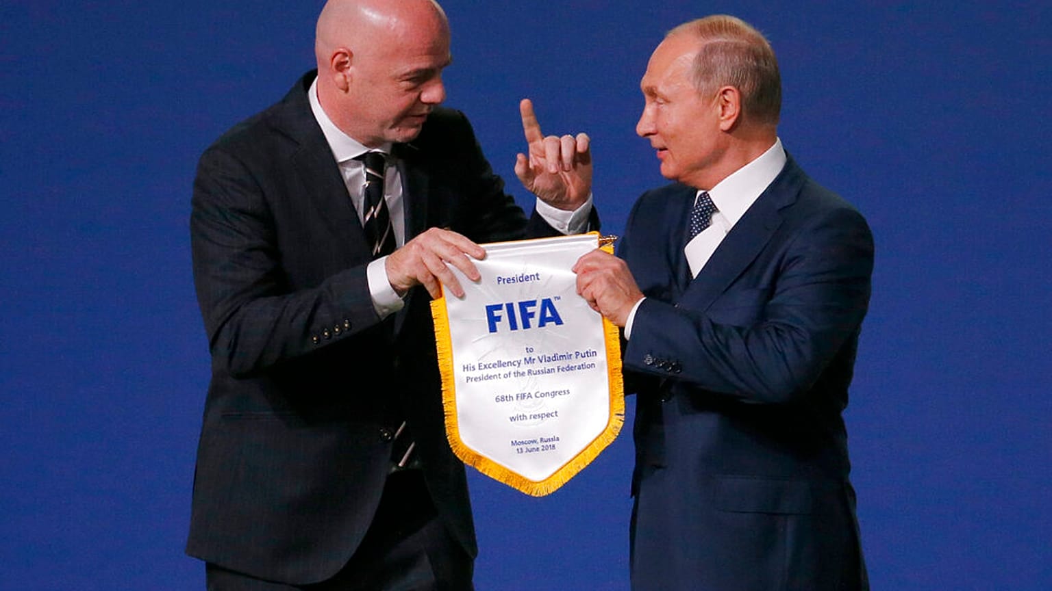 Equipas russas estão suspensas das competições internacionais de futebol 