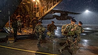 Francia katonák érkeznek a Fekete-tenger legforgalmasabb kikötővárosába, Konstancába