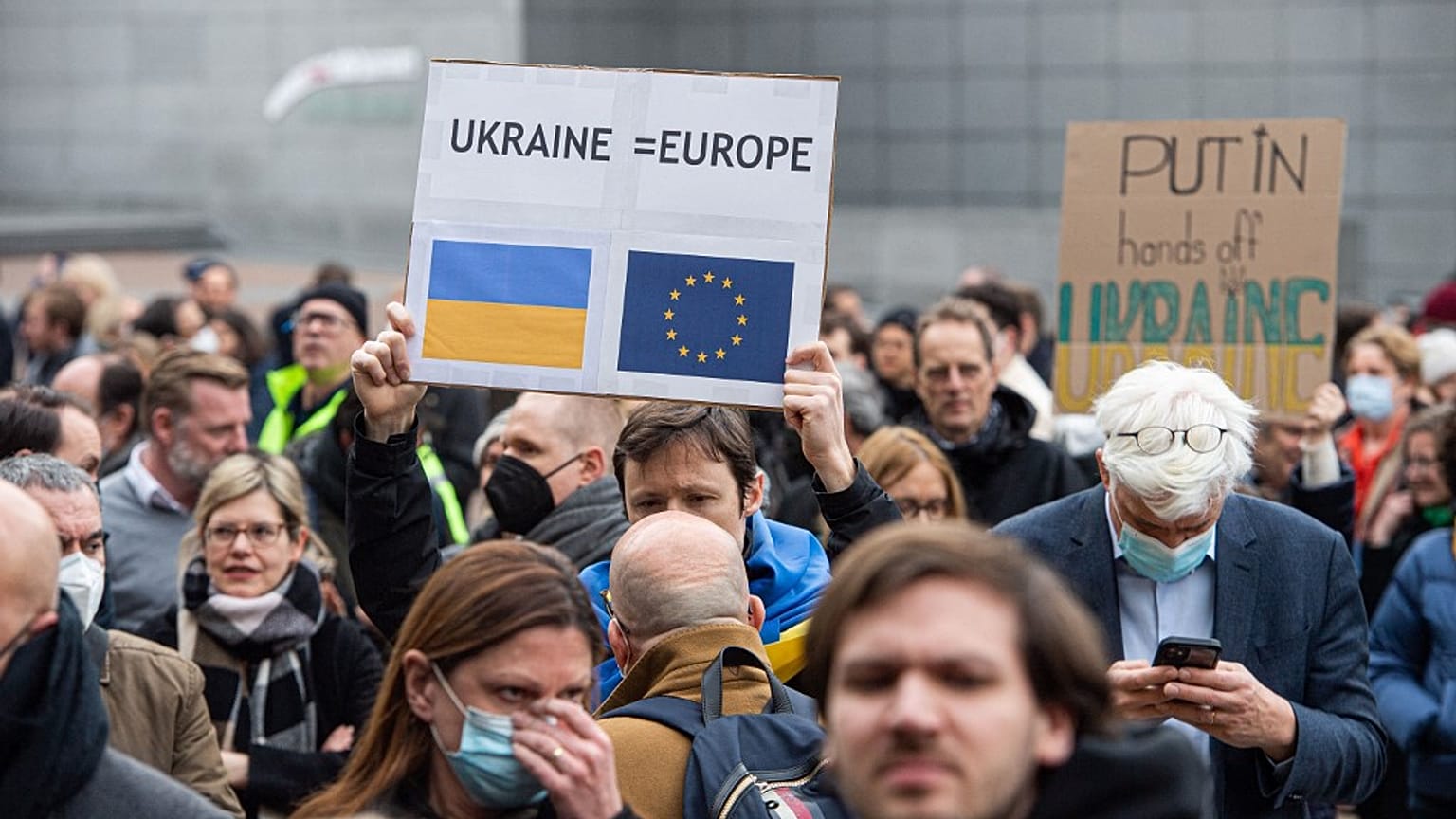 Pro-Ukrainian rally in front of the European Parliament in Brussels 