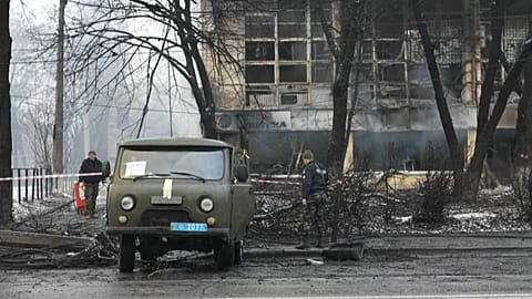 Bodies removed after Russian strike on Kyiv TV tower