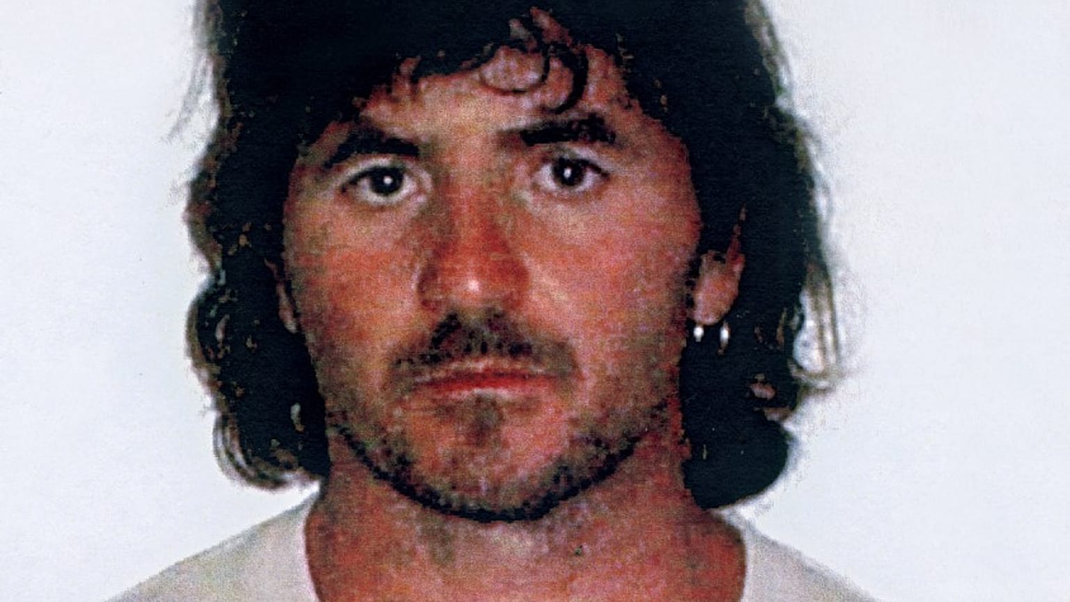 Le militant indépendantiste corse Yvan Colonna après son arrestation le 04/07/2003