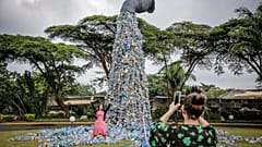Kunst-Installation anlässlich der UN-Umweltversammlung in der kenianischen Hauptstadt Nairobi, 02.03.2022