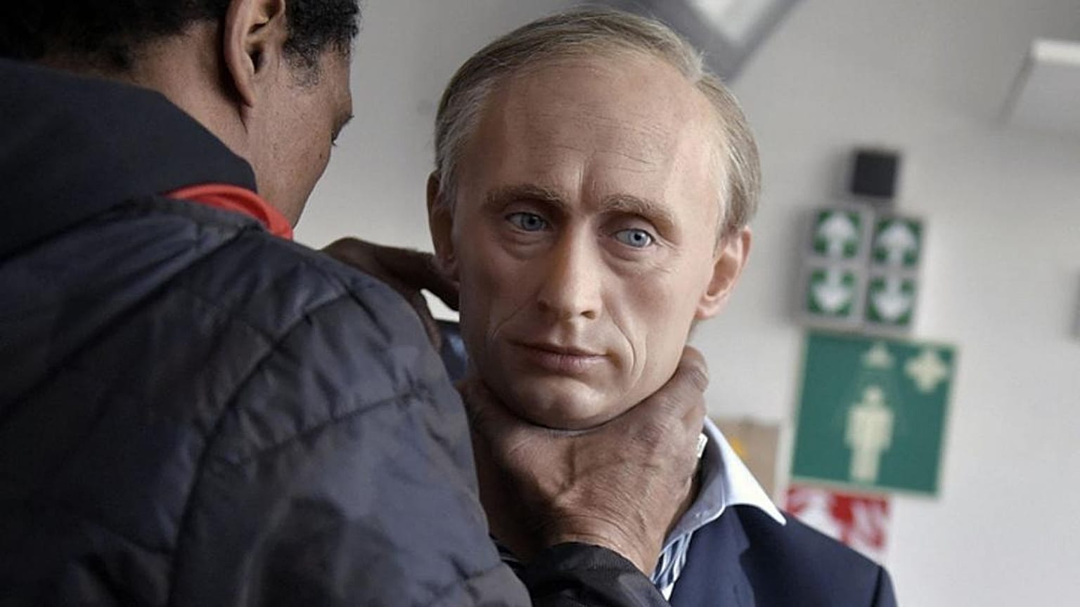 Rusya Devlet Başkanı Vladimir Putin'in mumdan heykeli depoya kaldırıldı