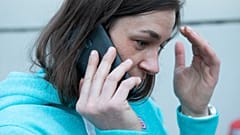 Marta Dropa, una de las voluntarias que coordina la entrega de ayuda de Francia a Ucrania, en Lyon, Francia. Marzo 2022