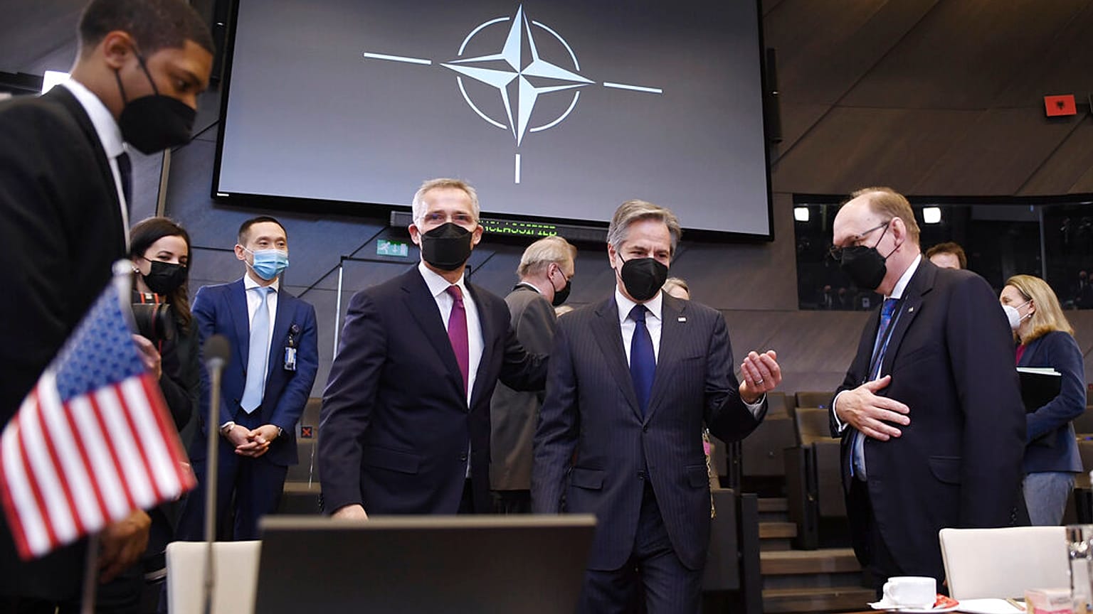 L'Otan rejette la création d'une zone d'exclusion aérienne en Ukraine 