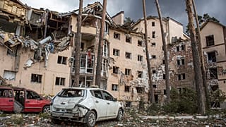 Les dégâts des bombardements à à Irpin, à 26 km à l'ouest de Kyiv, le 4 mars 2022