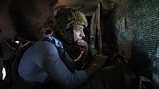 Präsident Wolodymyr Selenskyj an der Frontlinie in der Ost-Ukraine im Jahr 2019
