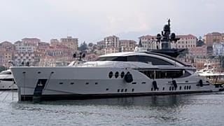 Schlag gegen russische Oligarchen: Luxusgüter in Höhe von 143 Millionen Euro beschlagnahmt