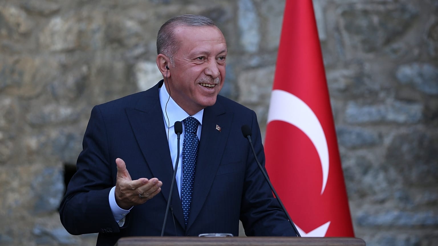 Erdogan török elnök egy órán át beszélt Vlagyimir Putyinnal telefonon