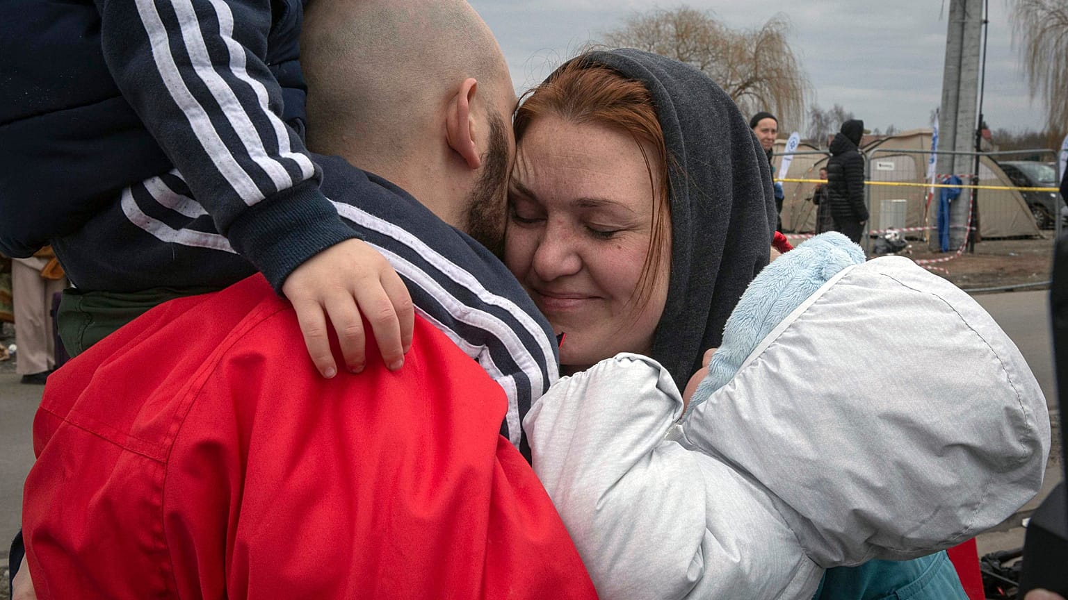 ricongiungimento di una famiglia ucraina 