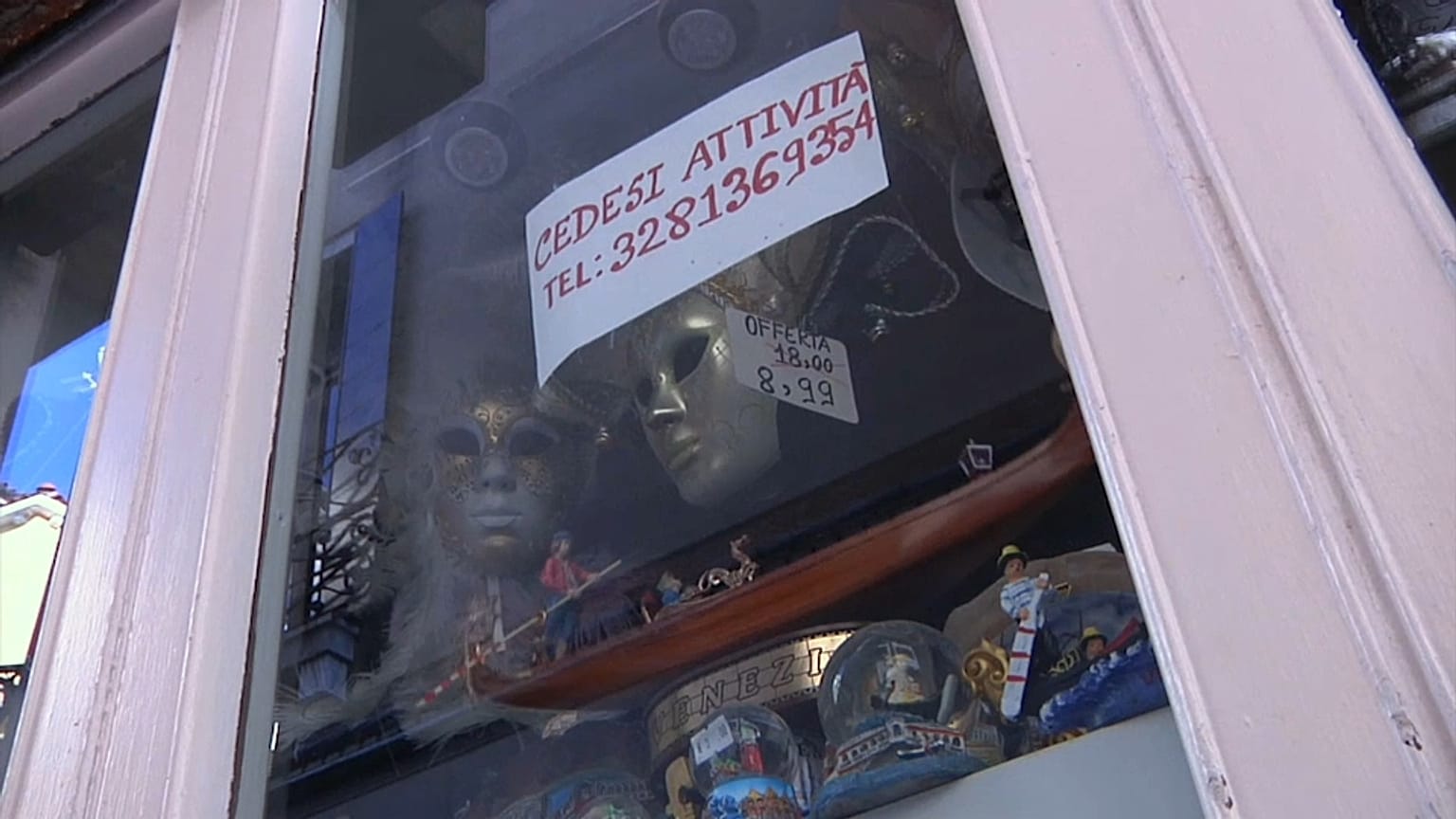 Un negozio veneziano chiude i battenti