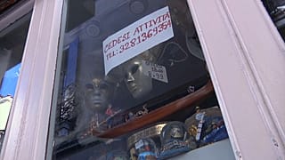 Un negozio veneziano chiude i battenti