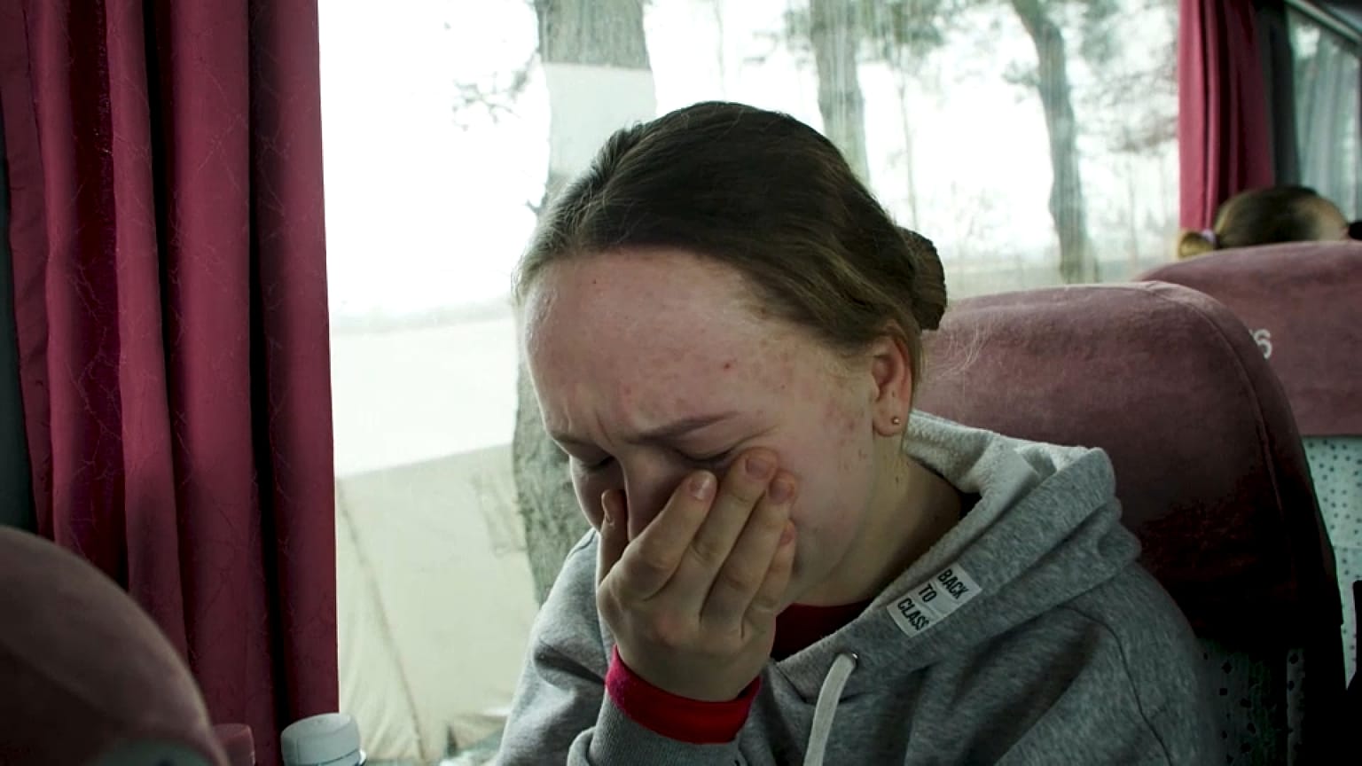 Refugiada ucraniana llorando