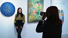 12 Künstlerinnen aus 12 Ländern in der kultigen HOFA Galerie