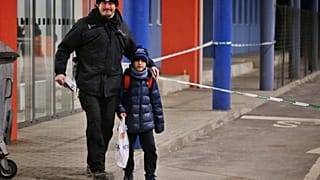 Sınır yetkilileri Hassan'ı karşılayarak yakınlarıyla irtibata geçti