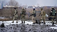 Ukrainische Soldaten in Irpin