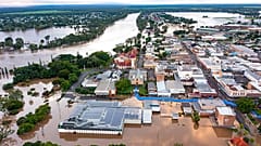 Heavy rain is bringing record flooding to some east coast areas while the flooding in Brisbane.