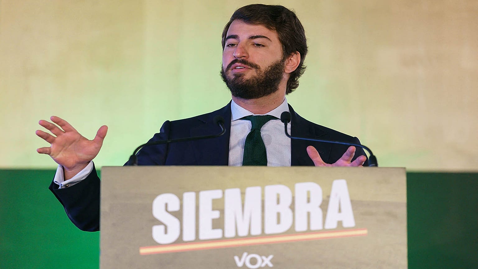 El líder del partido de extrema derecha Vox en Castilla y León, Juan García Gallardo