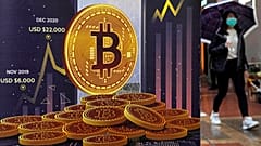 Investors once again appear to view the volatile cryptocurrency as safe haven for their money in the midst of rising geopolitical tensions.