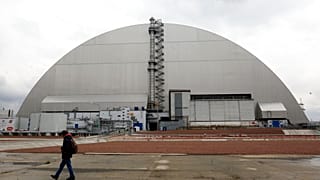 A csernobili erőmű felrobbant blokkjának szarkofágja