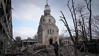 Разрушенная церковь в Мариуполе, 10 марта