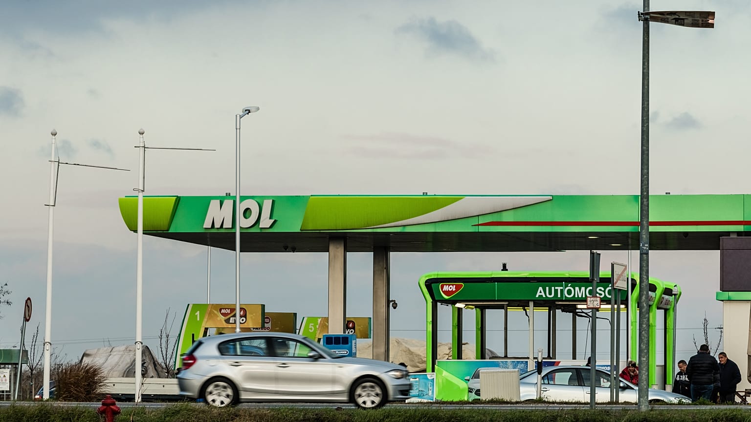 A Mol egyik benzinkútja Szigetszentmiklóson