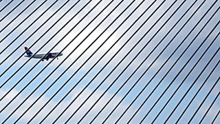Felülírja a profit a szankciókat és a bombafenyegetéseket