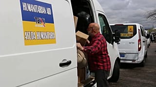 Ucraina, la carovana umanitaria dei tassisti di Madrid